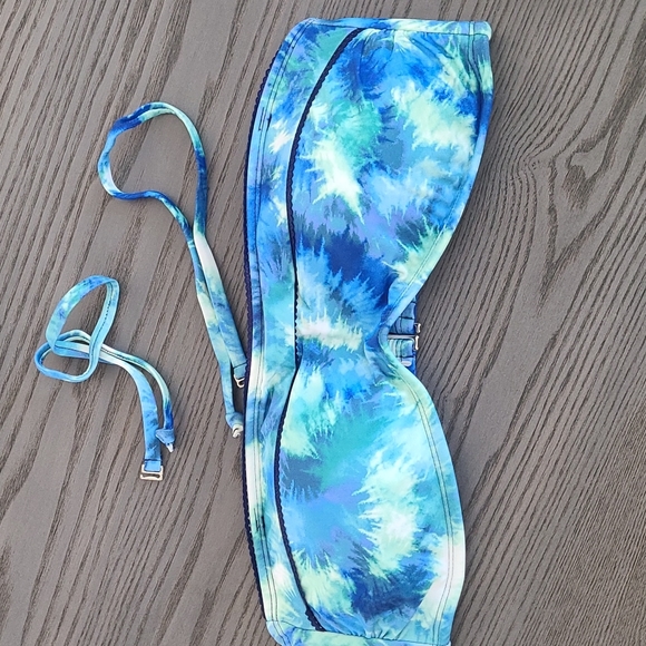California Waves 2 Pc Swimsuit. Sz Large.  Tie Dye Blue & Green - Picture 5 of 8